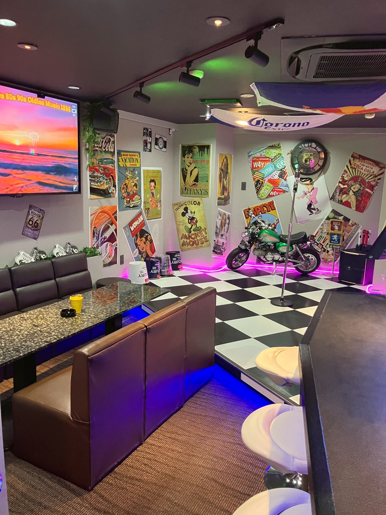 店内1